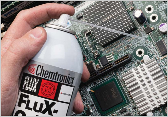 PCB的正確清潔方法.jpg